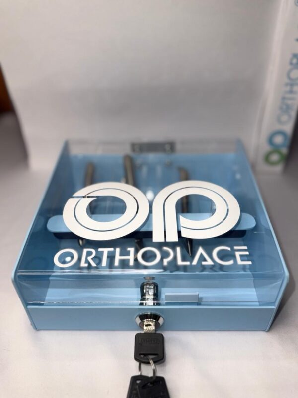 PORTA ALICATES CON LLAVE - Imagen 2